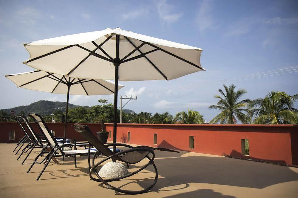 Hotel Casa Misifus Barra de Navidad Exterior foto